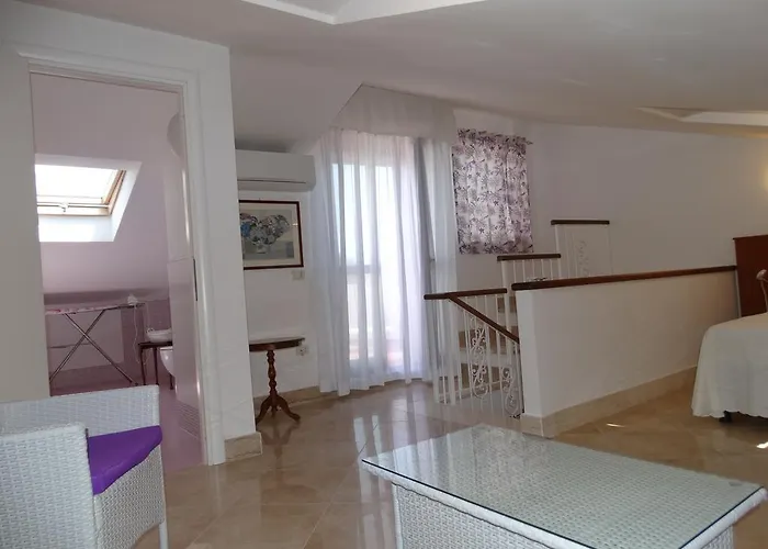 Дом отдыха Silenzi Holiday