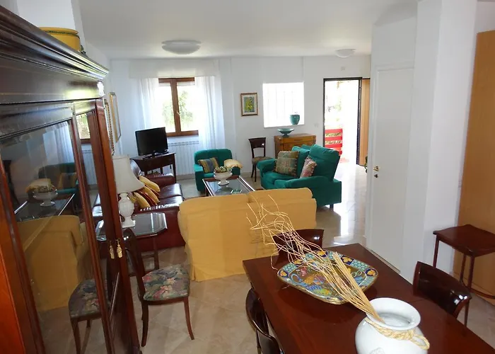 Дом отдыха Silenzi Holiday